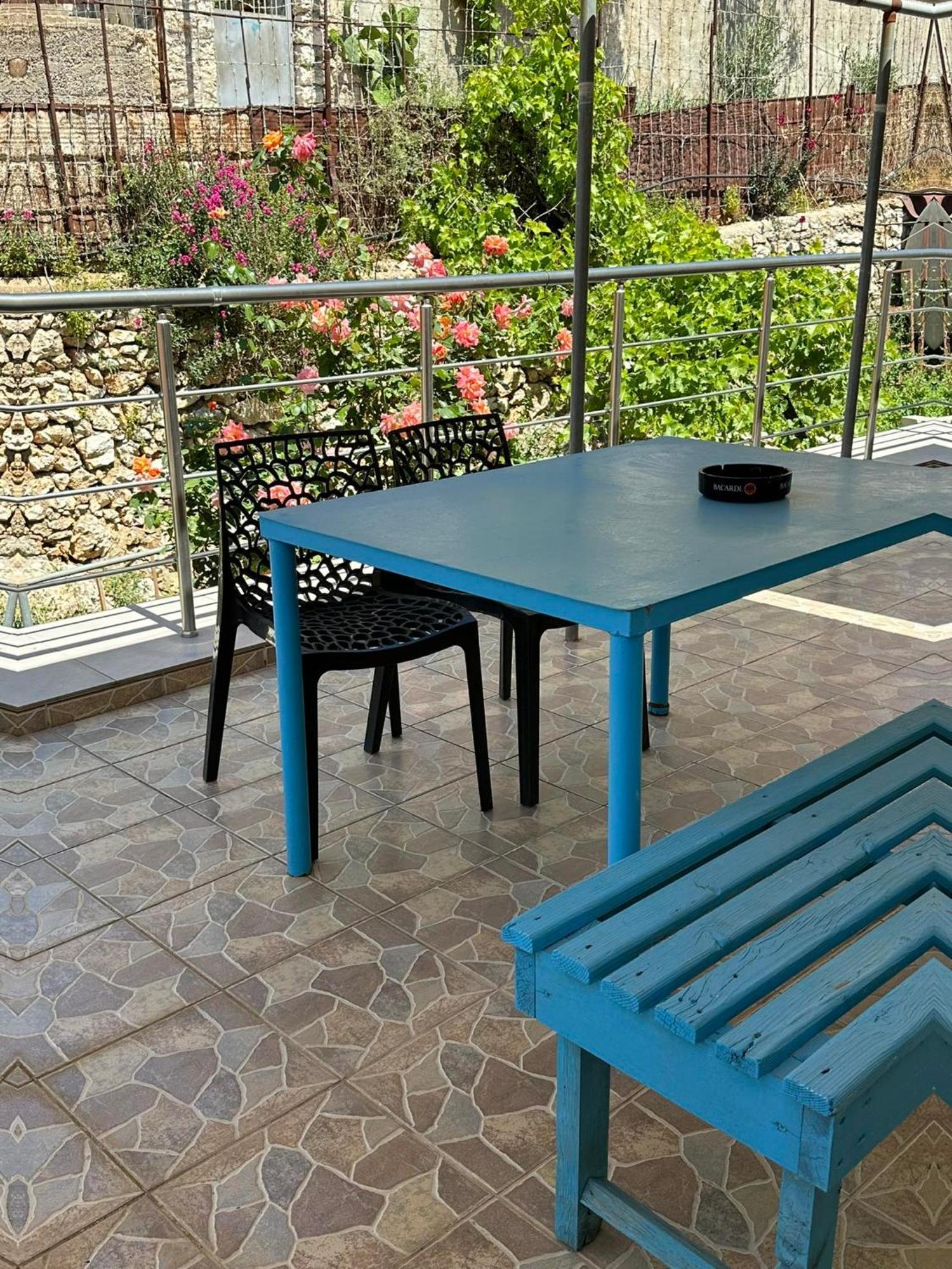 In Himaras Heart Hotel Exterior photo